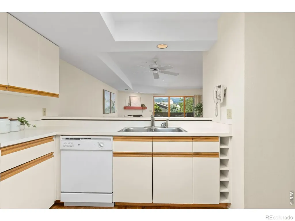 2938 Kalmia Avenue Boulder CO 80301