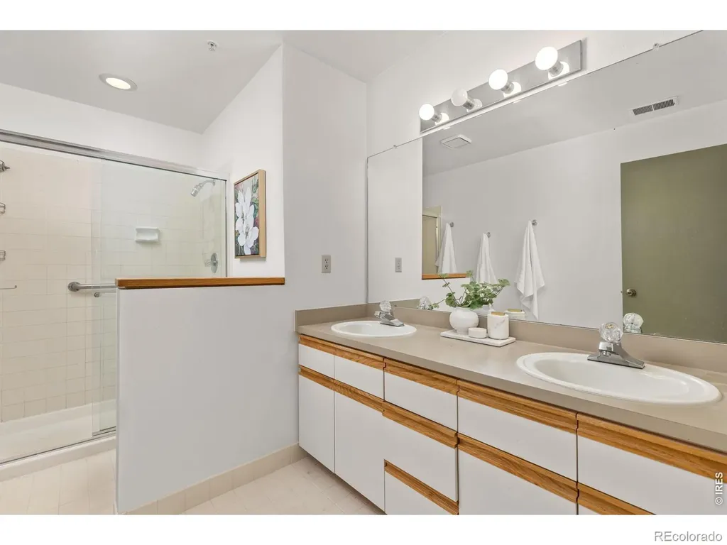 2938 Kalmia Avenue Boulder CO 80301