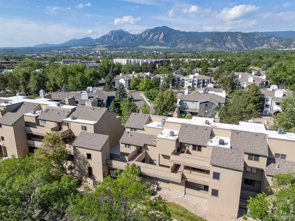2938 Kalmia Avenue Boulder CO 80301