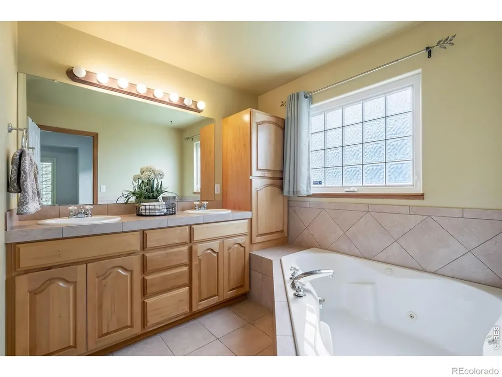 27811 Hopi Trail Loveland CO 80537