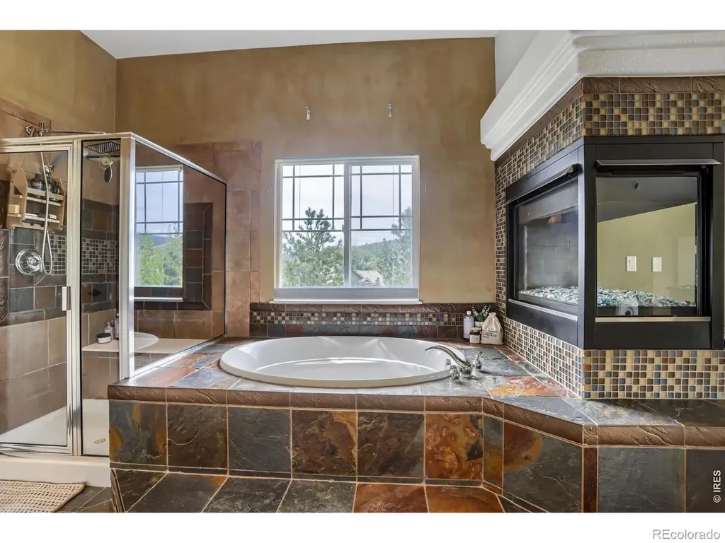 113 Eagle Valley Drive Lyons CO 80540