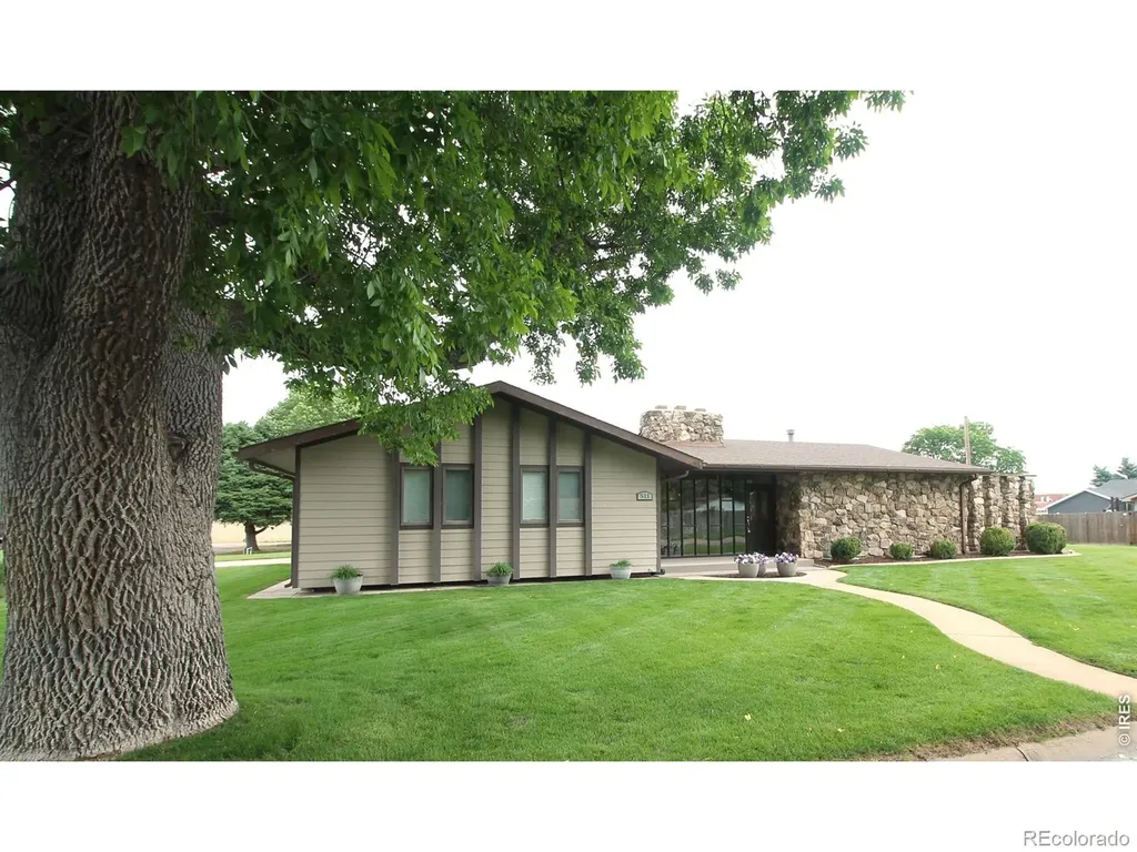 511 W Grant Street Haxtun CO 80731