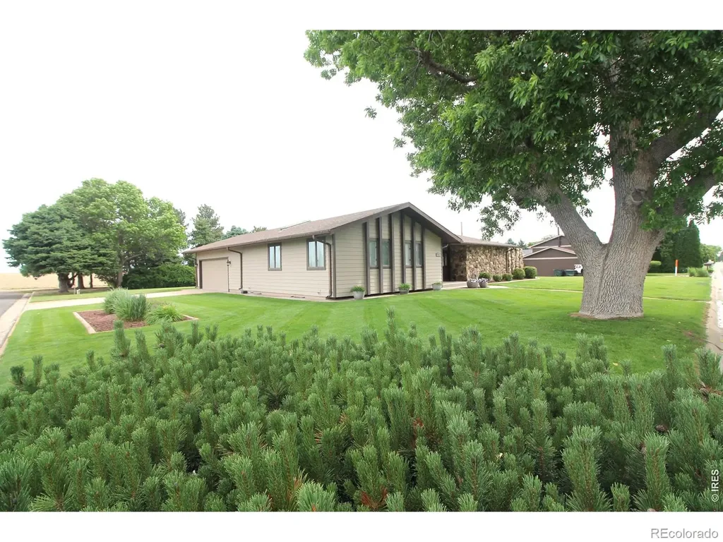 511 W Grant Street Haxtun CO 80731