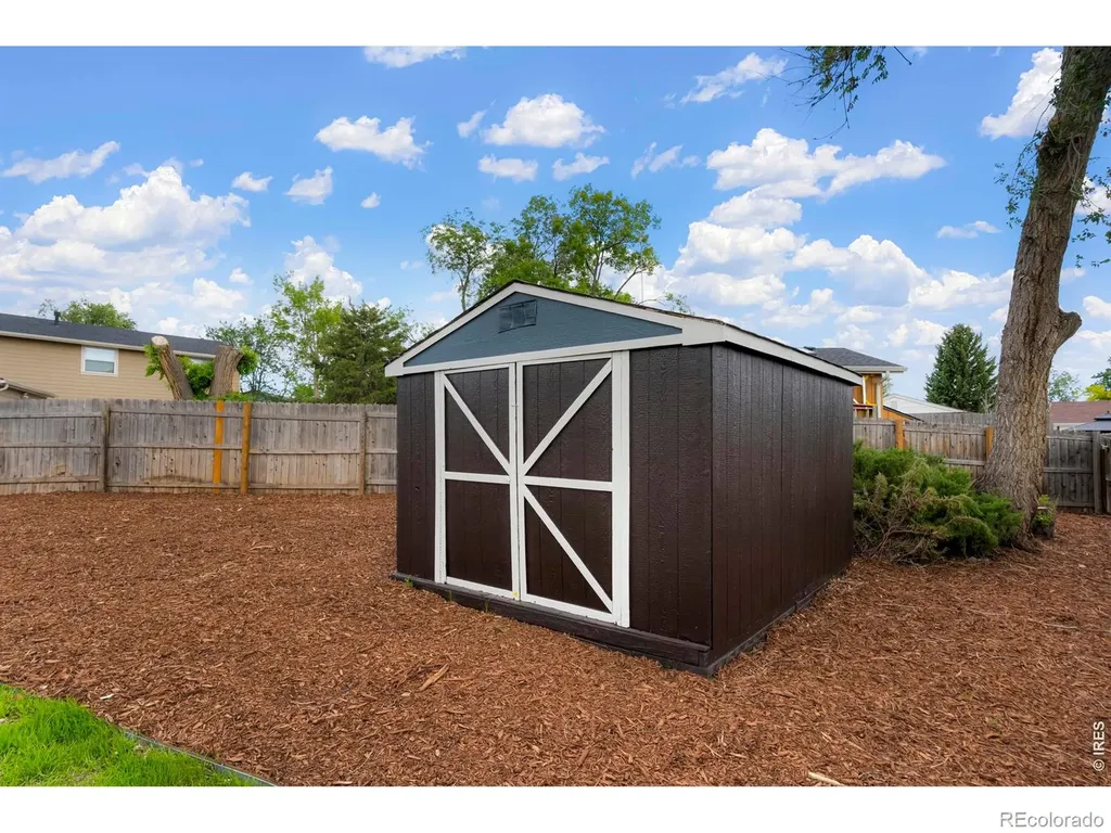 915 Quartz Court Longmont CO 80504