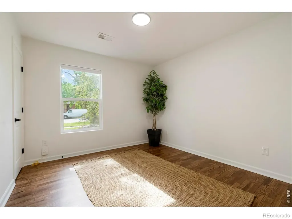 814 Baker Street Longmont CO 80501