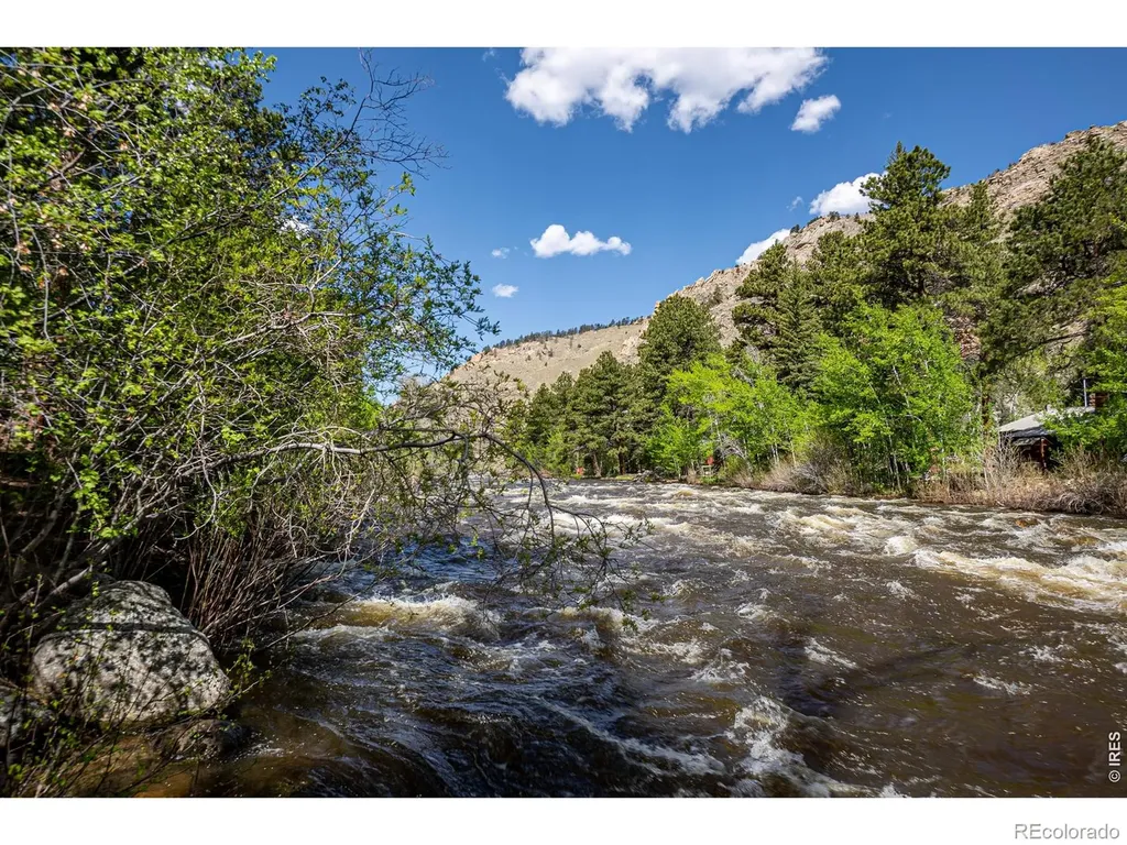 348 Crown Point Drive Bellvue CO 80512