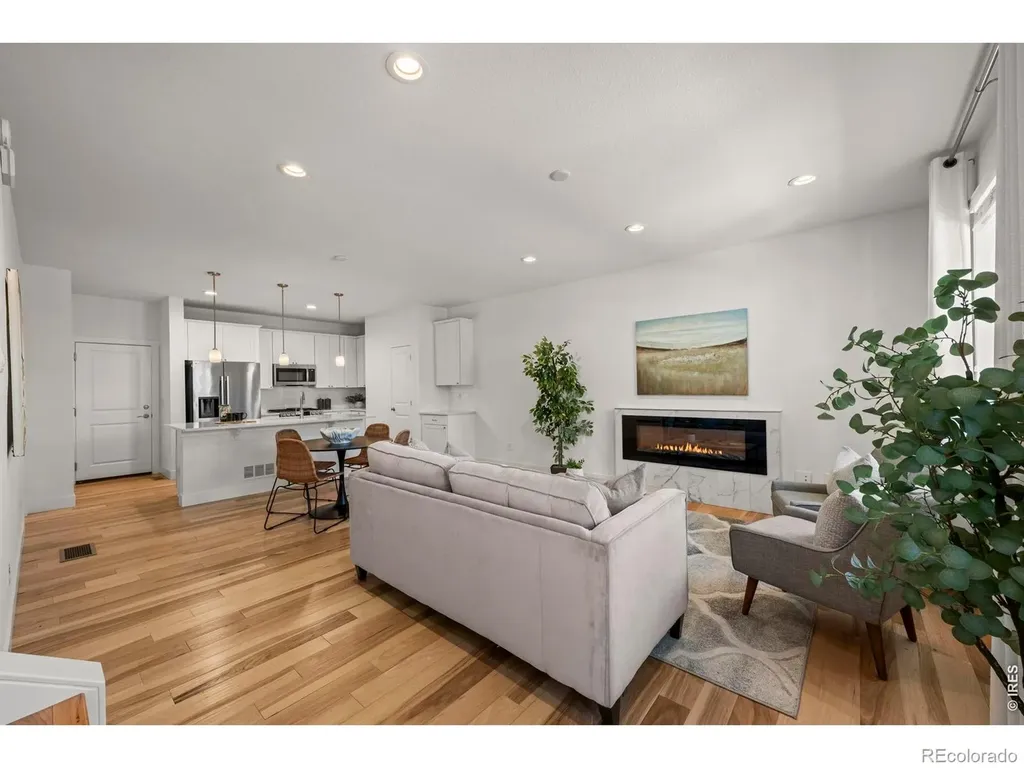 747 Robert Street Longmont CO 80503