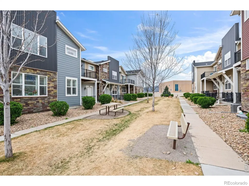 747 Robert Street Longmont CO 80503