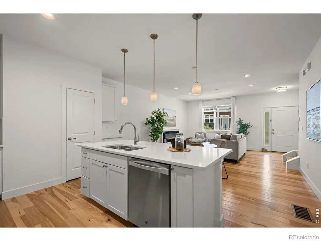 747 Robert Street Longmont CO 80503