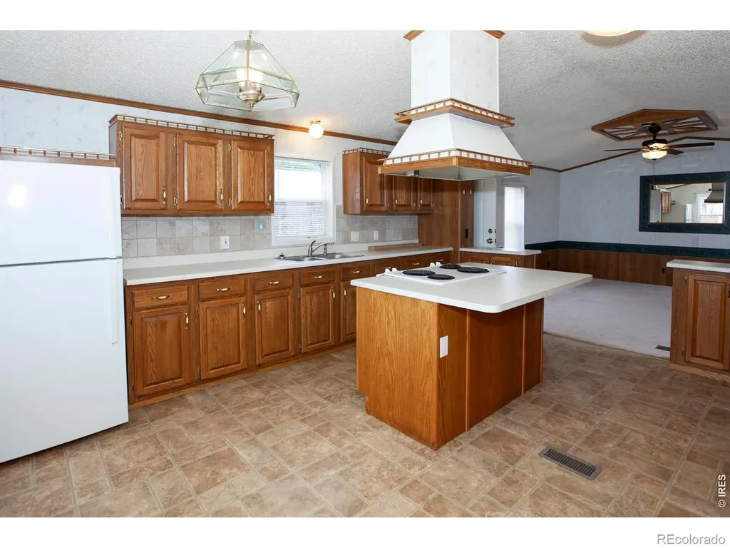 112 N 5th Avenue Sterling CO 80751