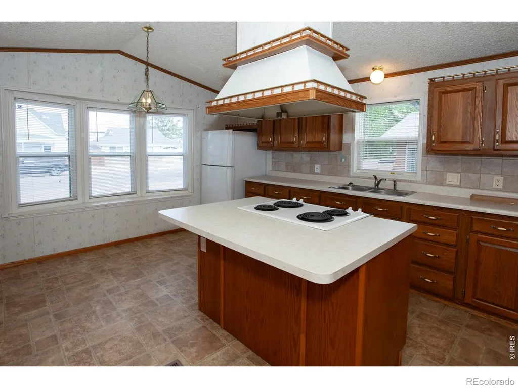 112 N 5th Avenue Sterling CO 80751