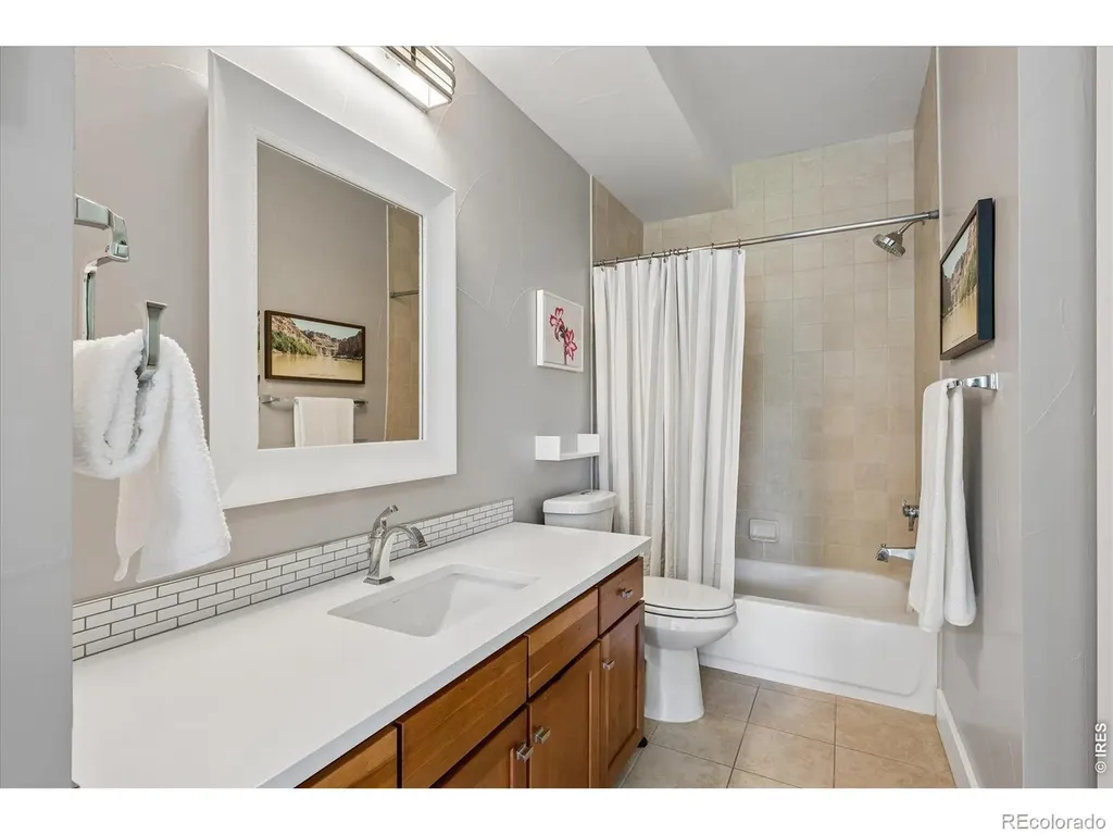 3823 W 39th Avenue Denver CO 80211
