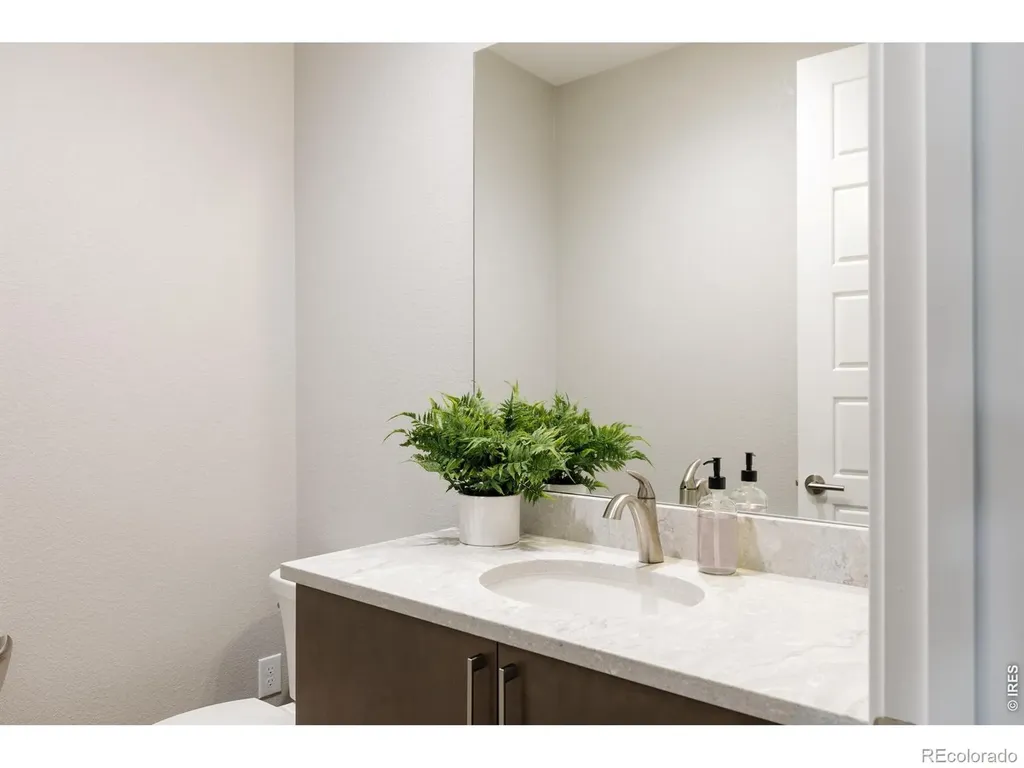 6358 N Elmira Court Denver CO 80238