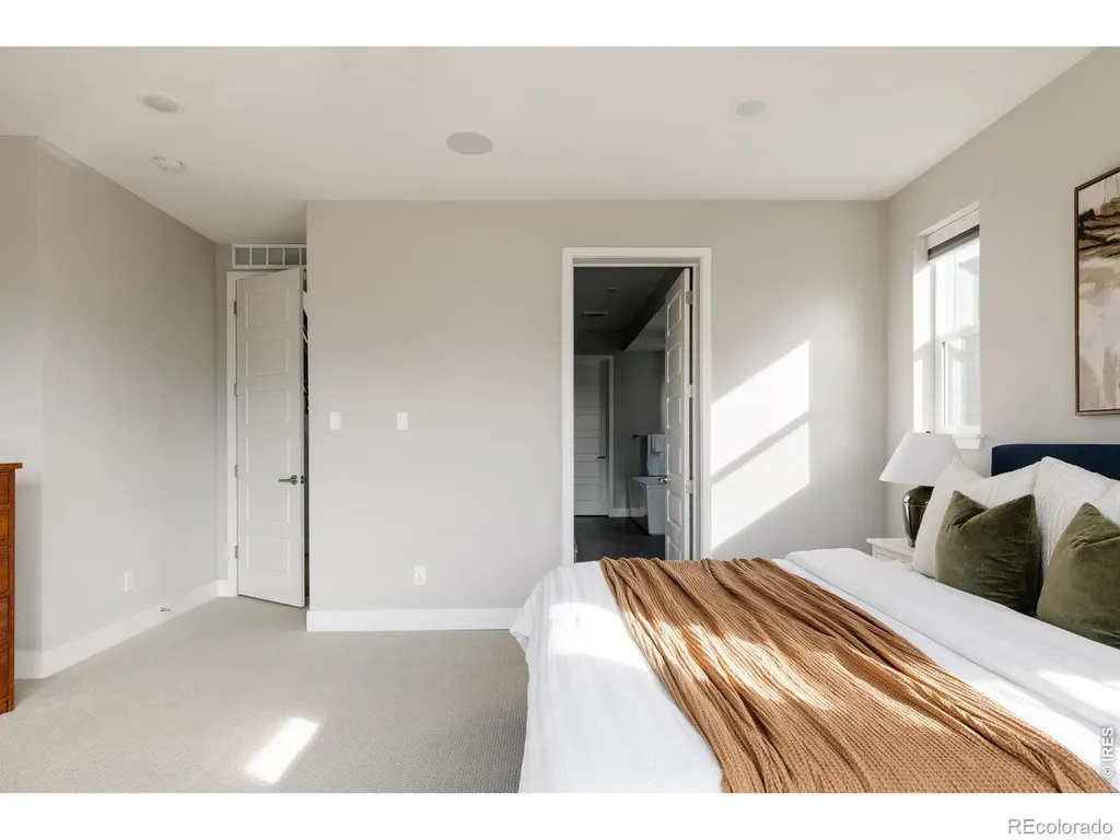 6358 N Elmira Court Denver CO 80238