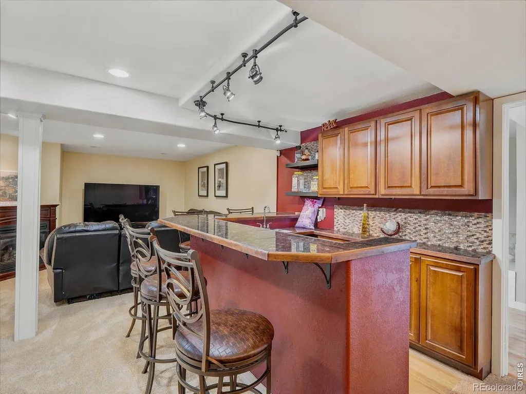 615 Americana Road Longmont CO 80504