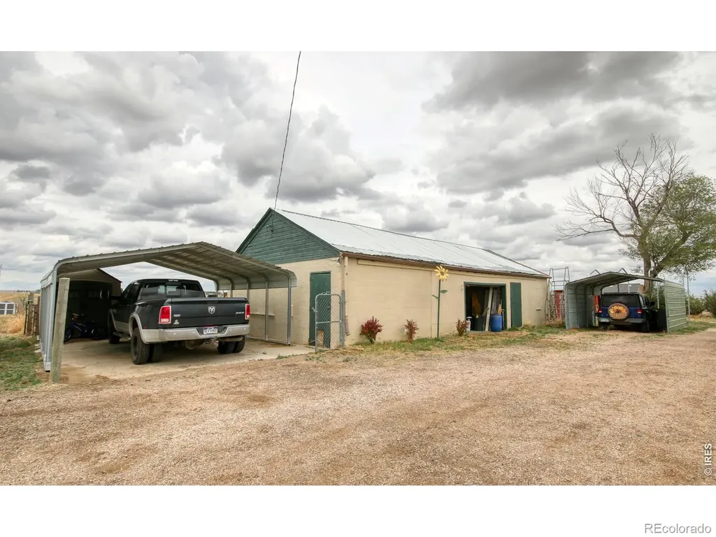 7513 County Road 6 Wiggins CO 80654