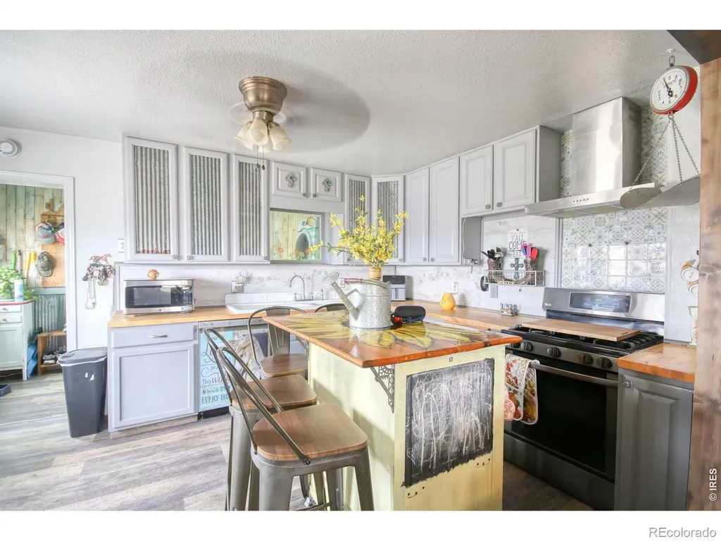 7513 County Road 6 Wiggins CO 80654