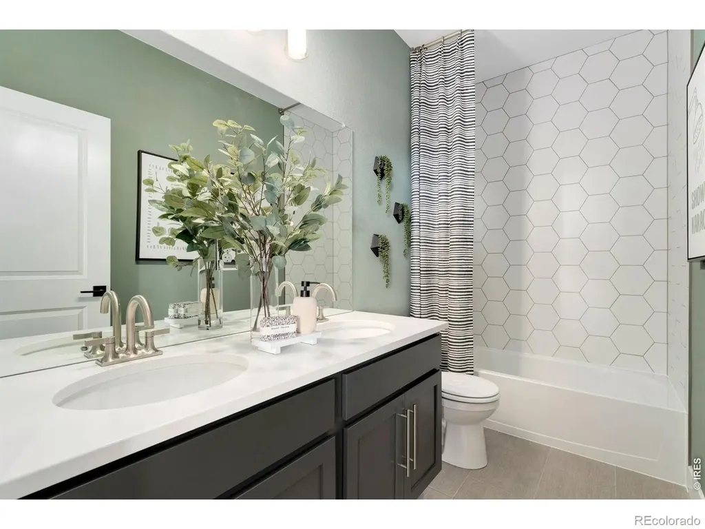 7201 Aspen Brook Avenue Frederick CO 80530