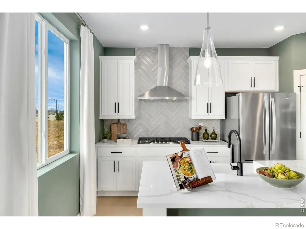 7201 Aspen Brook Avenue Frederick CO 80530