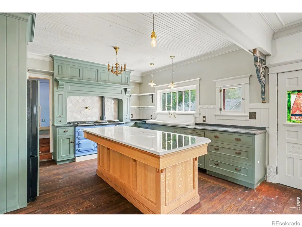 1308 3rd Avenue Longmont CO 80501