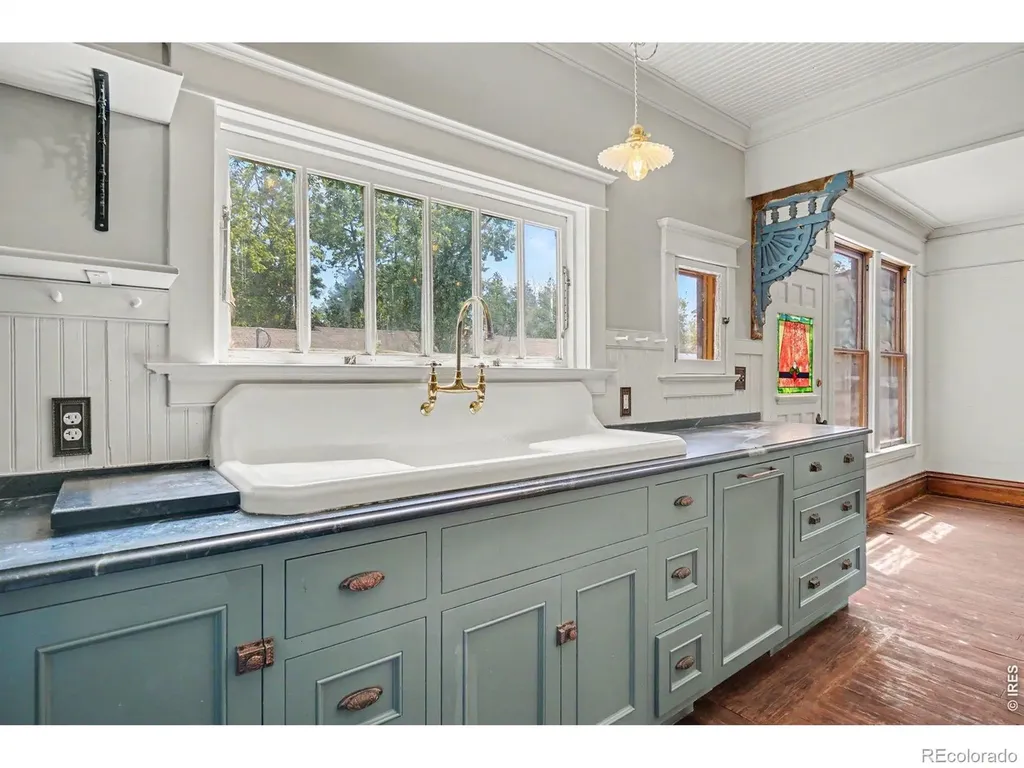 1308 3rd Avenue Longmont CO 80501