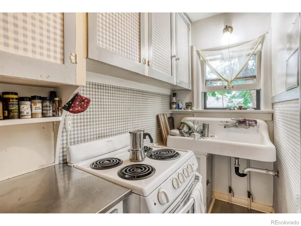 805 Bowen Street Longmont CO 80501