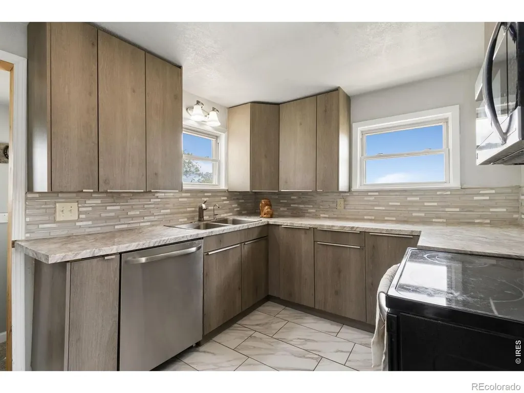 9495 Warner Avenue Carr CO 80612