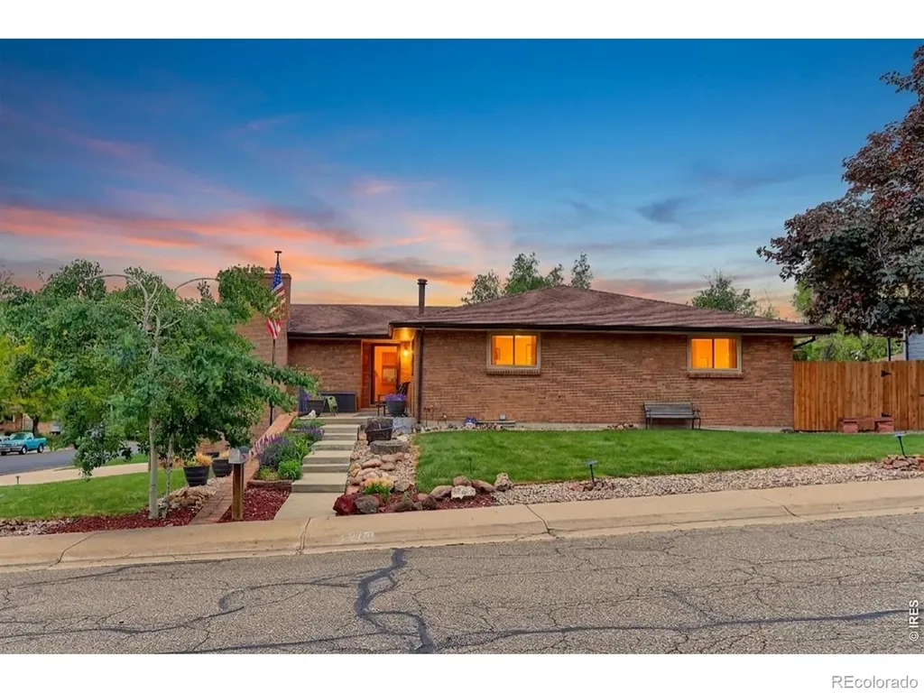 8118 W 69th Way Arvada CO 80004