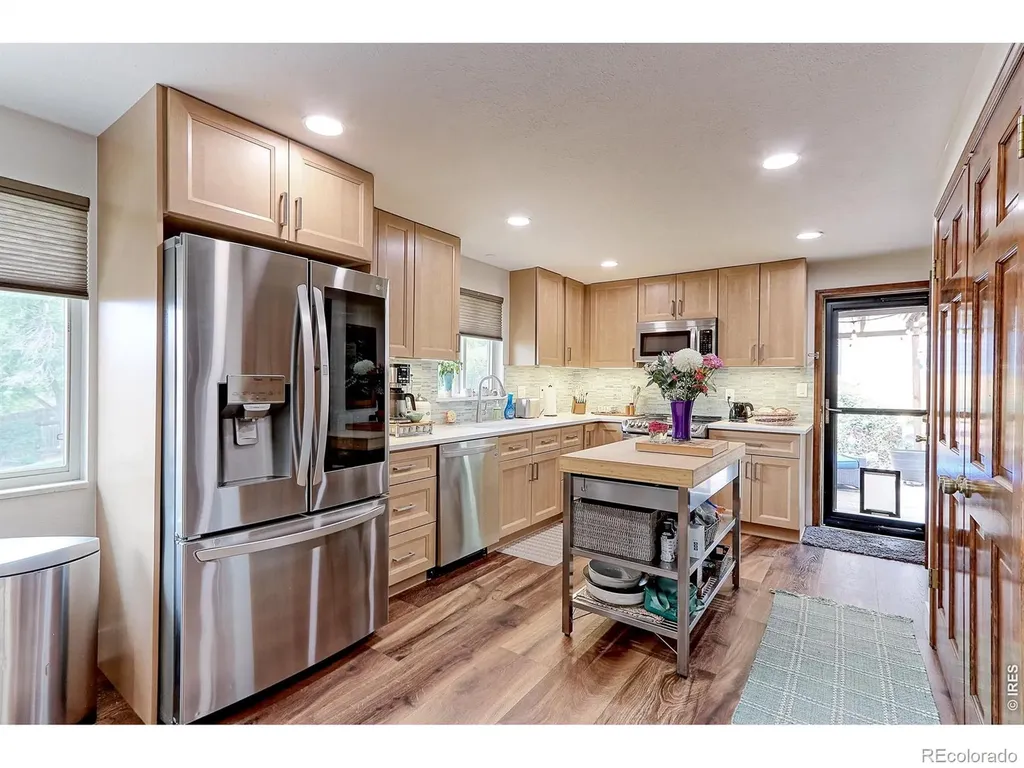 8118 W 69th Way Arvada CO 80004