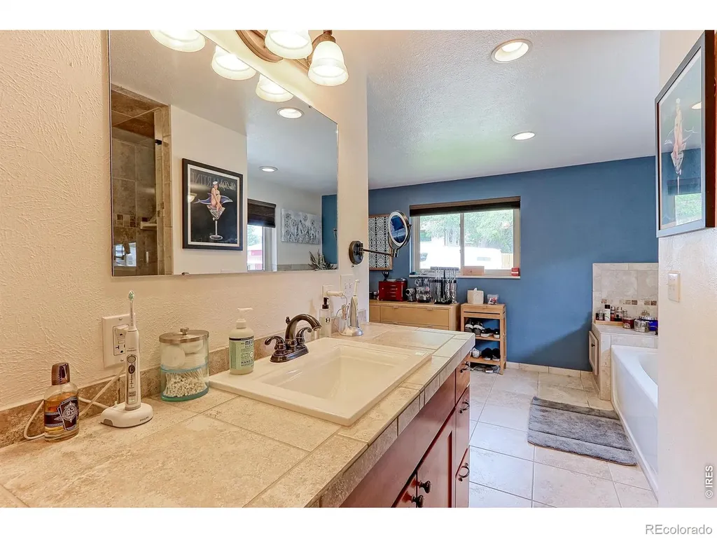 8118 W 69th Way Arvada CO 80004
