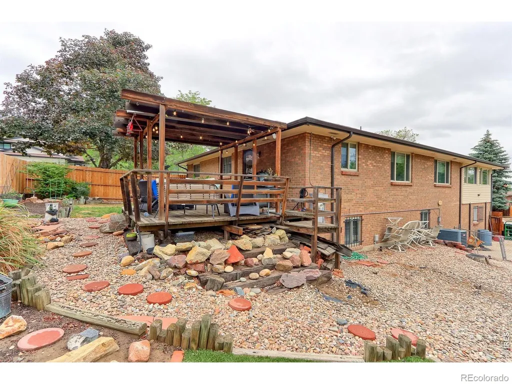 8118 W 69th Way Arvada CO 80004