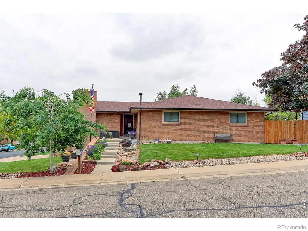 8118 W 69th Way Arvada CO 80004