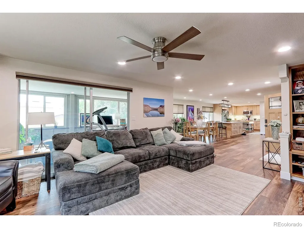 8118 W 69th Way Arvada CO 80004