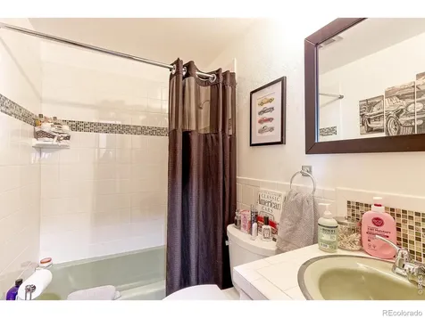 8118 W 69th Way Arvada CO 80004