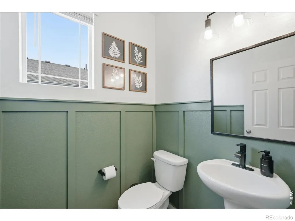 1834 S De Gaulle Court Aurora CO 80018