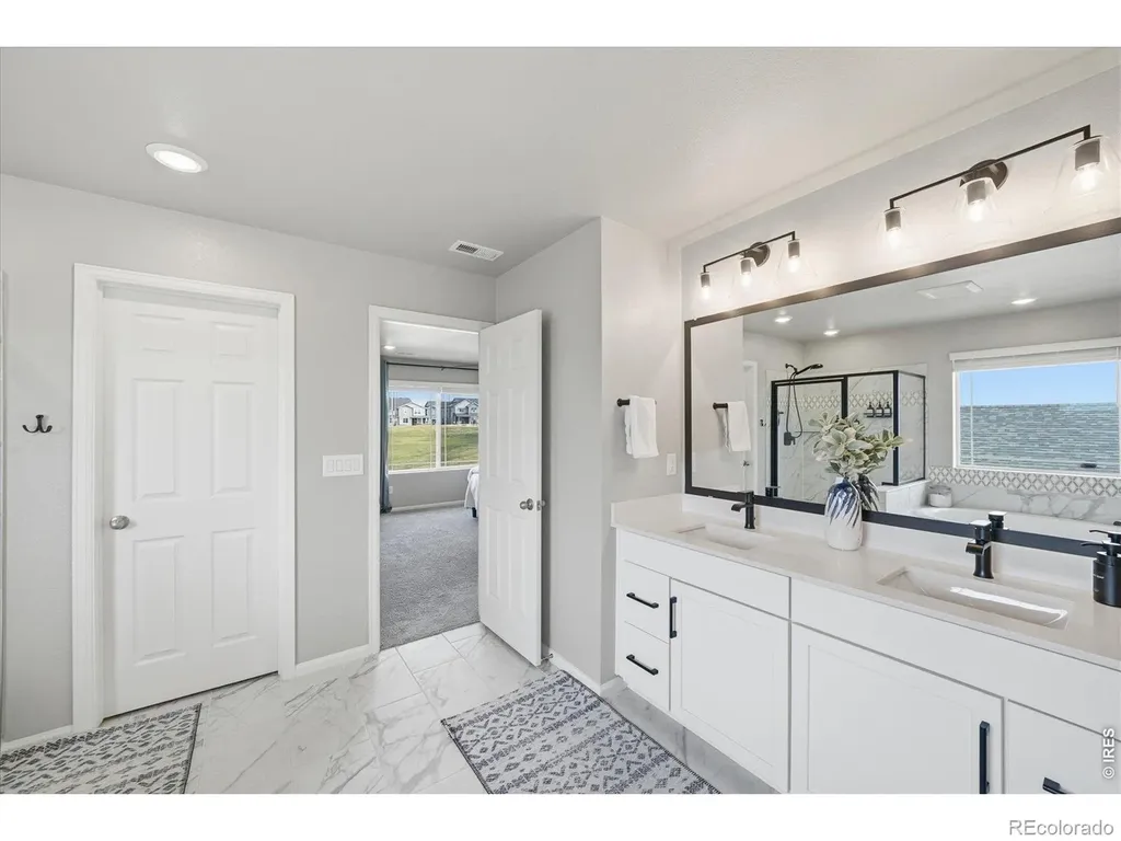 1834 S De Gaulle Court Aurora CO 80018