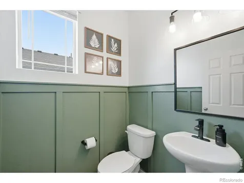1834 S De Gaulle Court Aurora CO 80018