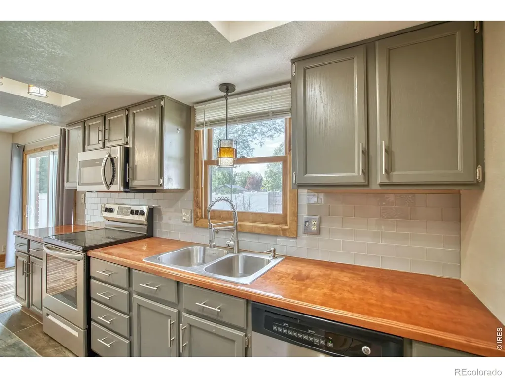 928 Torrey Pine Place Loveland CO 80538