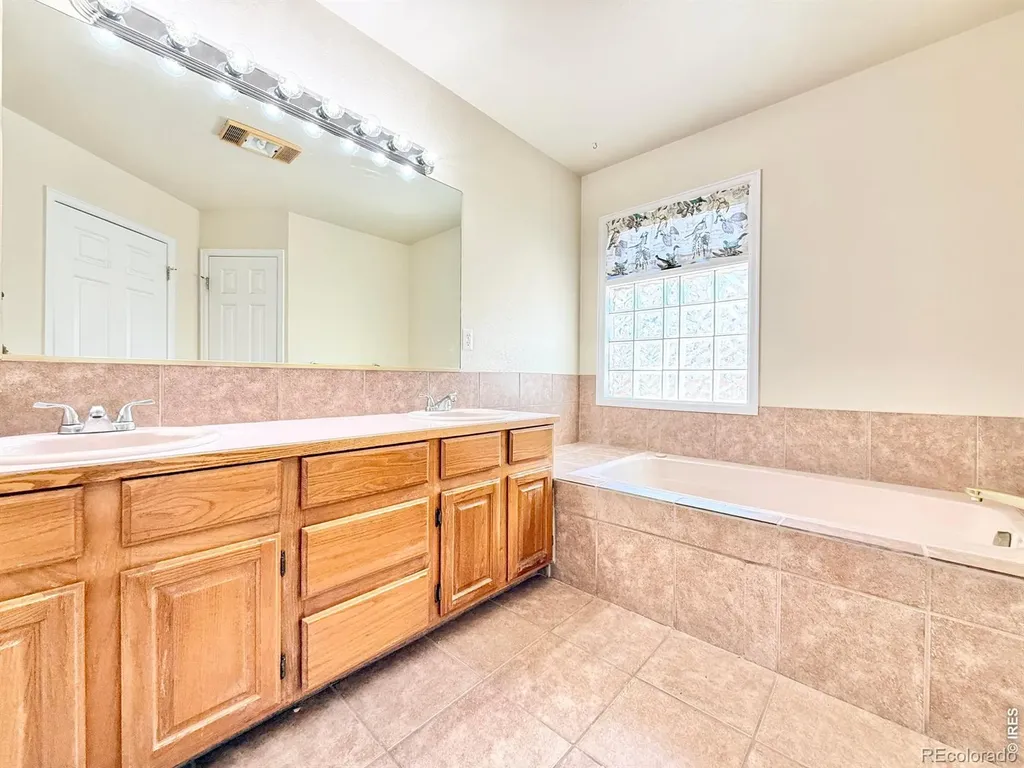 837 51st Avenue Greeley CO 80634