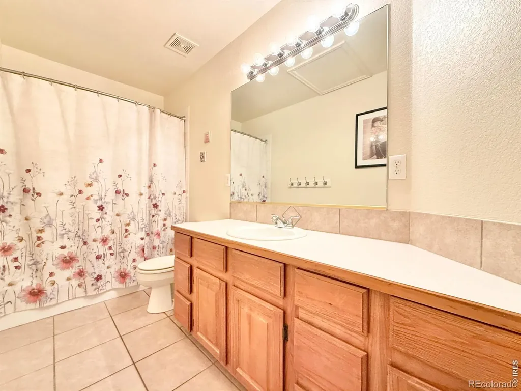 837 51st Avenue Greeley CO 80634
