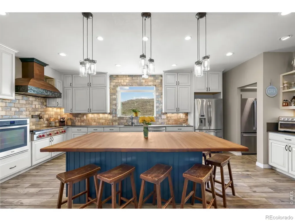 2051 Stove Prairie Road Bellvue CO 80512