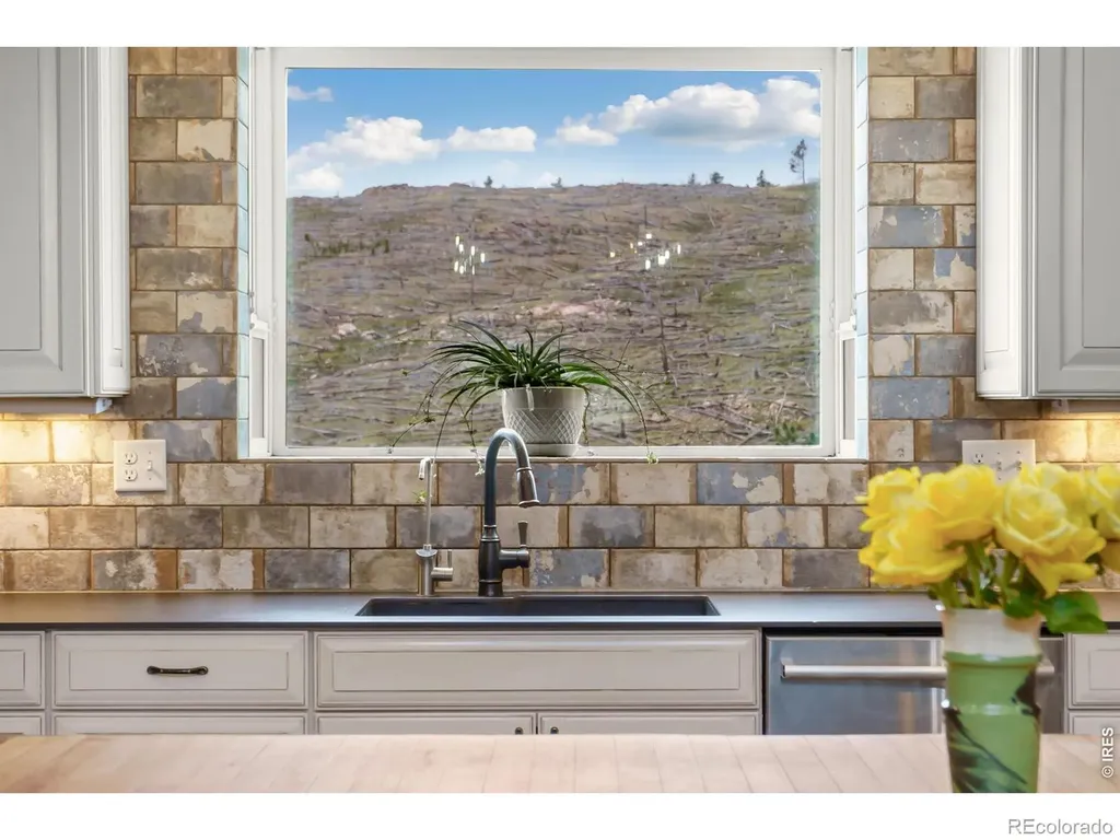 2051 Stove Prairie Road Bellvue CO 80512