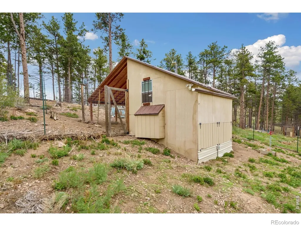 2051 Stove Prairie Road Bellvue CO 80512