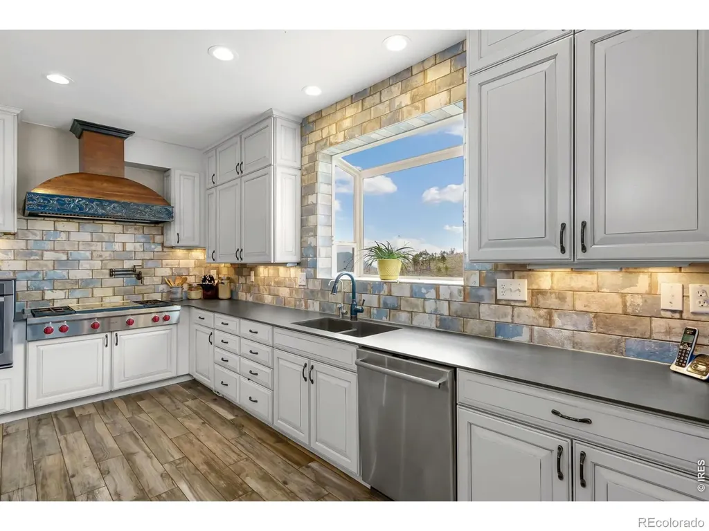 2051 Stove Prairie Road Bellvue CO 80512