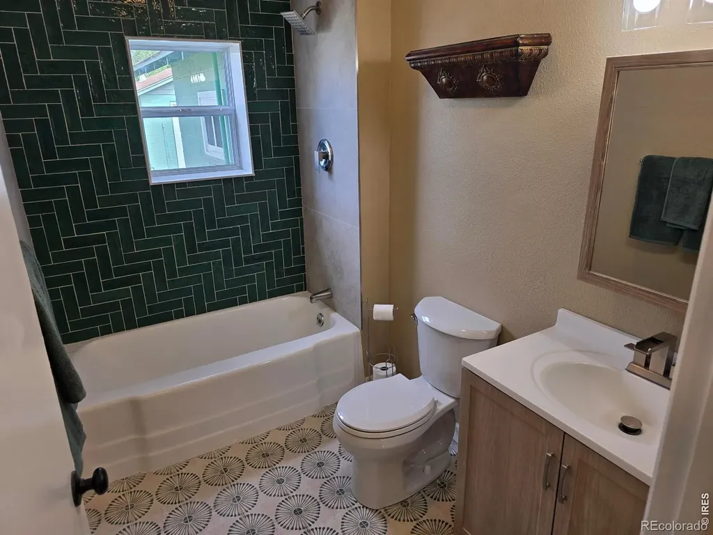 520 N 3rd Avenue Sterling CO 80751
