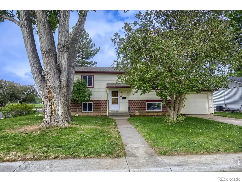 417 Clover Lane Fort Collins CO 80521