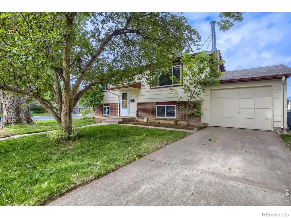417 Clover Lane Fort Collins CO 80521