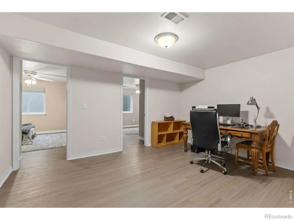 2517 Falcon Drive Longmont CO 80503