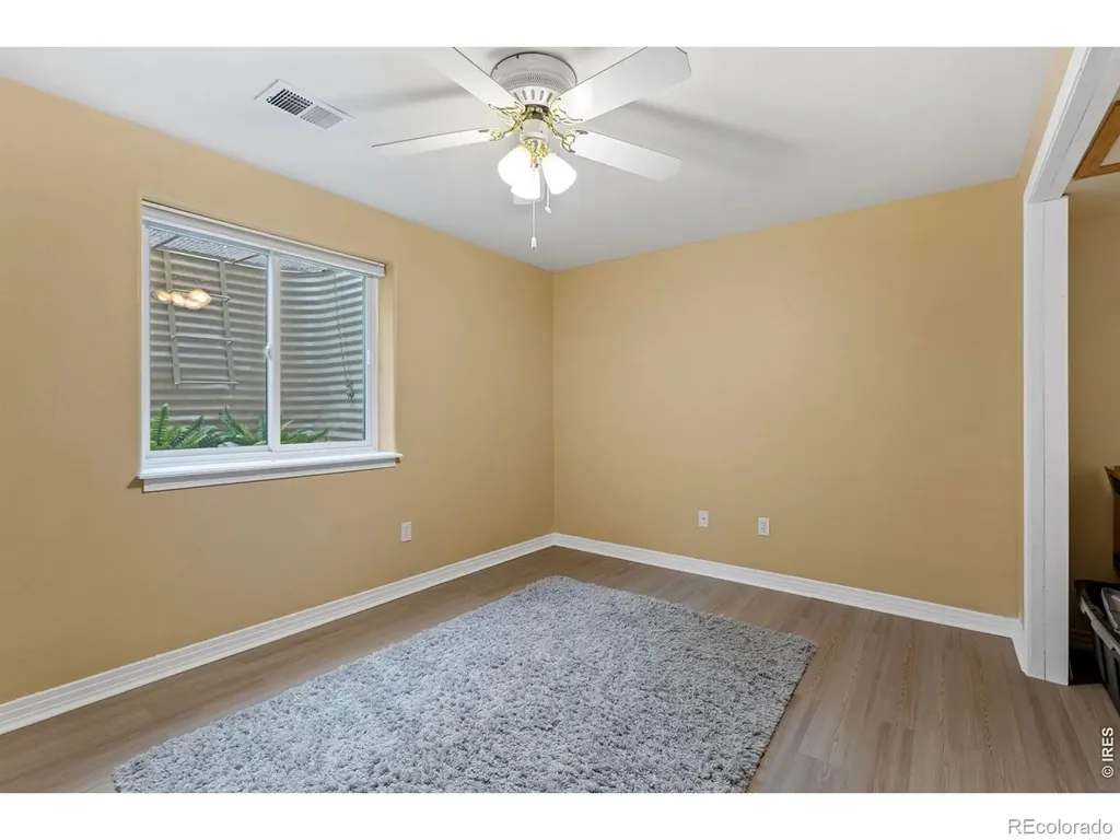 2517 Falcon Drive Longmont CO 80503