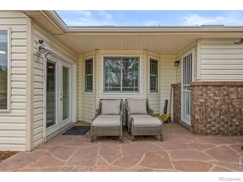 2517 Falcon Drive Longmont CO 80503